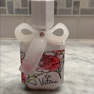 Victoria’s Secret XO, Victoria